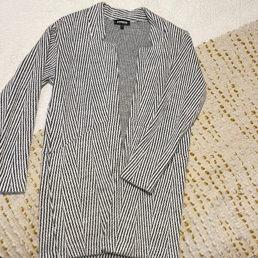 Express Women’s Cardigan